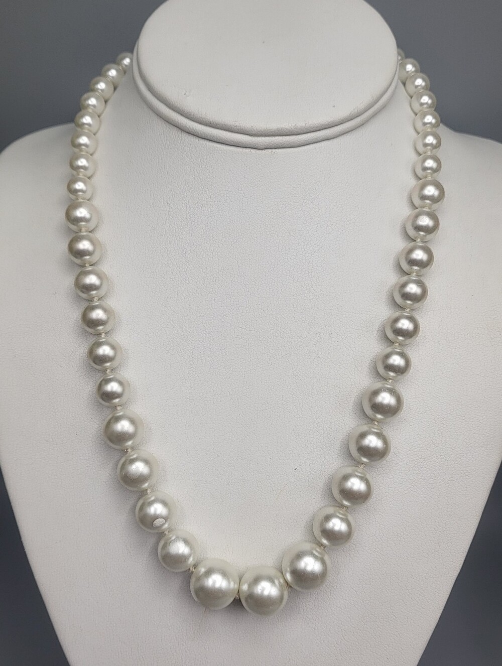 Classic Bright White Pearl Necklace - Elegant Women’s Jewelry Graduated Sizes